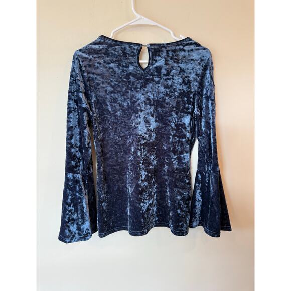 Liquid by Sioni Velvet Top Women Small Blue Stretch Tie Bell Sleeve Keyhole Back - Picture 3 of 9